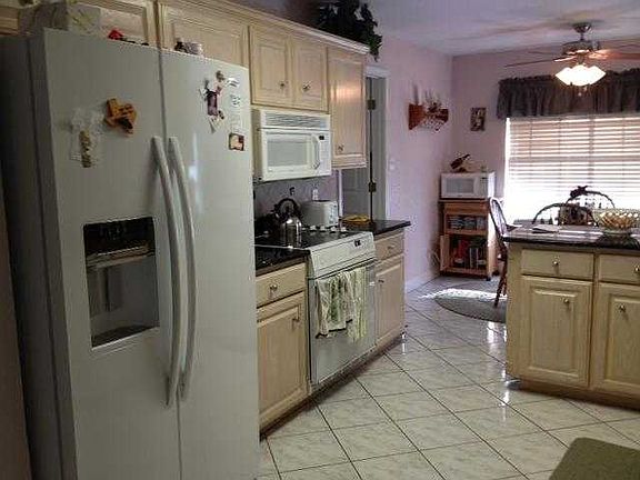 4th image of 2417 Oak N