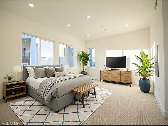 4th image of 241 Proctor