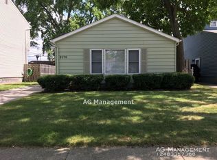 3170 Cumberland Rd, Berkley, MI 48072