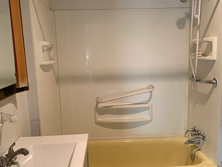323 1/2 W Galena Ave #1 — Photo 14