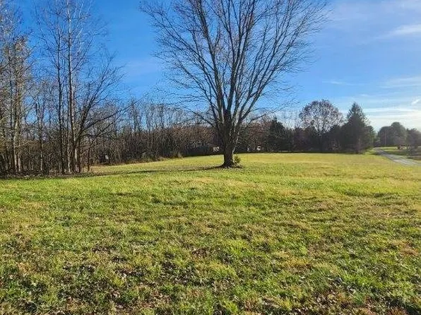 67930 Wintergreen Rd, Lore City, OH 43755