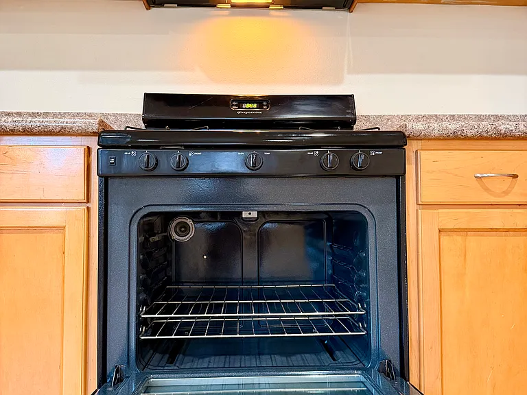 6200 Prospect Ave #B — Photo 7