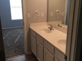 9701 N Lewis Ave, Kansas City, MO 64157