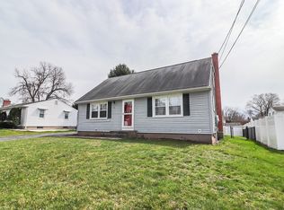 31 Mathewson Ave, Enfield, CT 06082