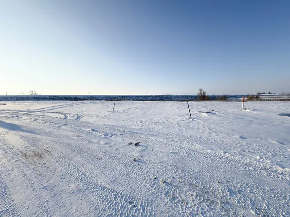 202 14th St NE, Tioga, ND 58852