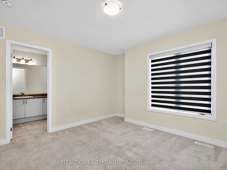 803 Griffin Trl — Photo 32