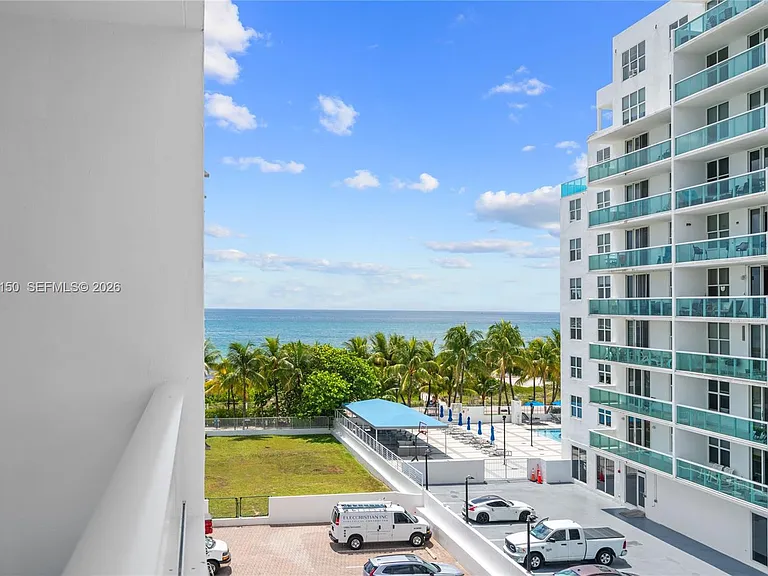 5005 Collins Ave #509 — Photo 29