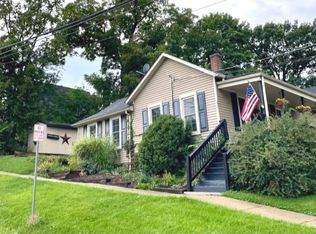 202 W Van Emmon St, Yorkville, IL 60560