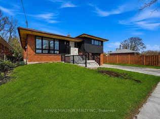 39 Earlton Rd, Toronto, ON M1T2R4