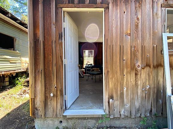 4th image of 10 Marion Ln