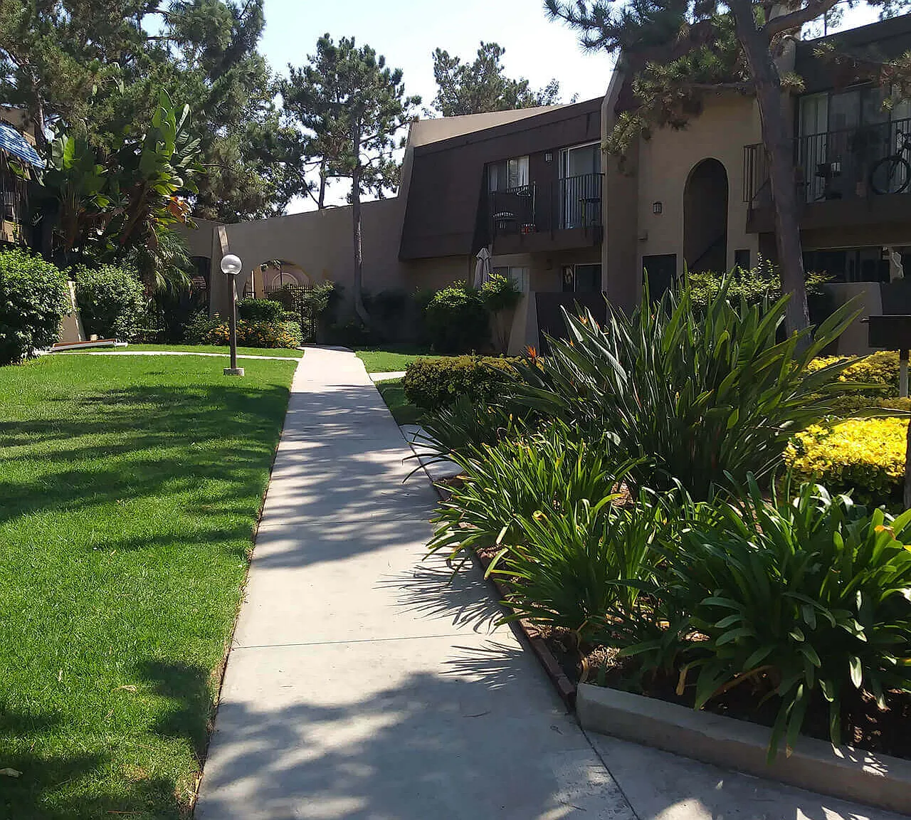 Teton Pines Apartments — Photo 4