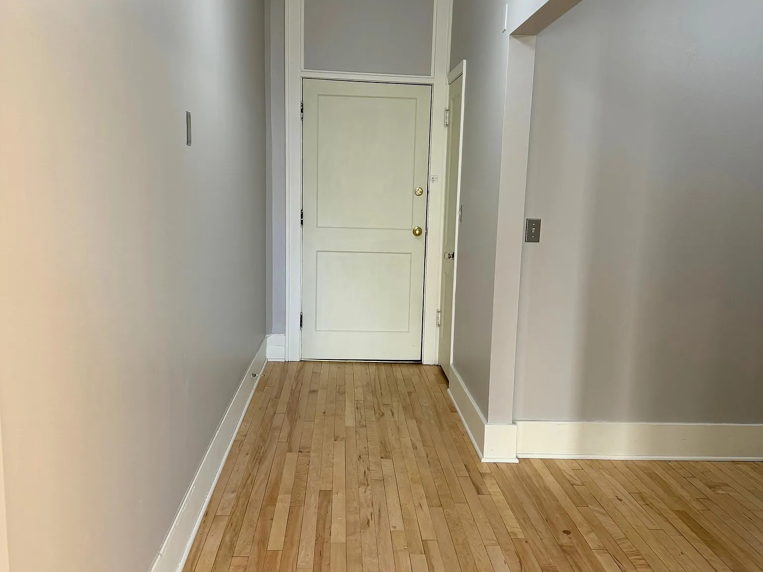 2 bed, $1,001 — Photo 1