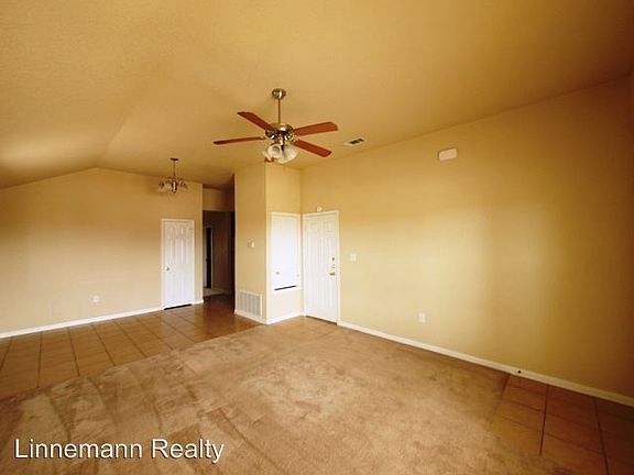 2nd image of 4300 Elms Run Cir APT A