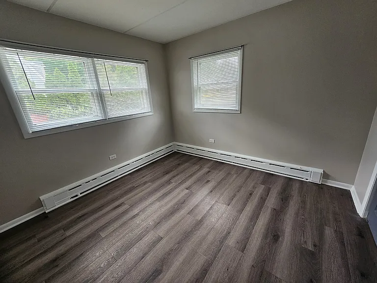 2 N Broadway Ave #1E — Photo 9