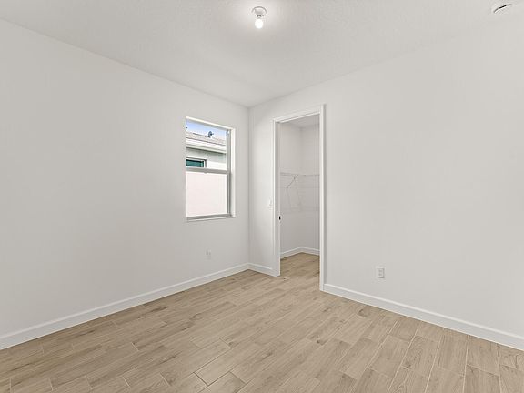 4th image of 10032 SW Carnelian Street