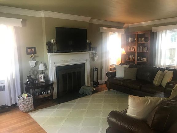 4th image of 167 Westminster Ct