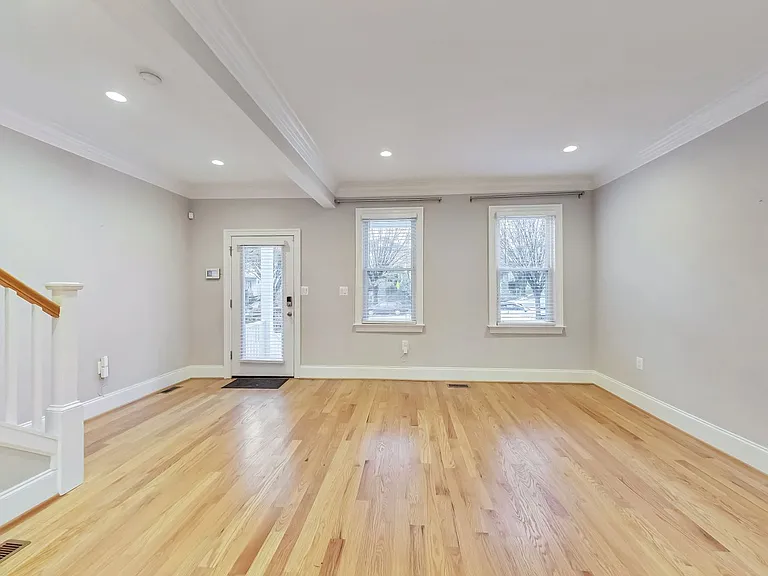 5415 Illinois Ave NW — Photo 7