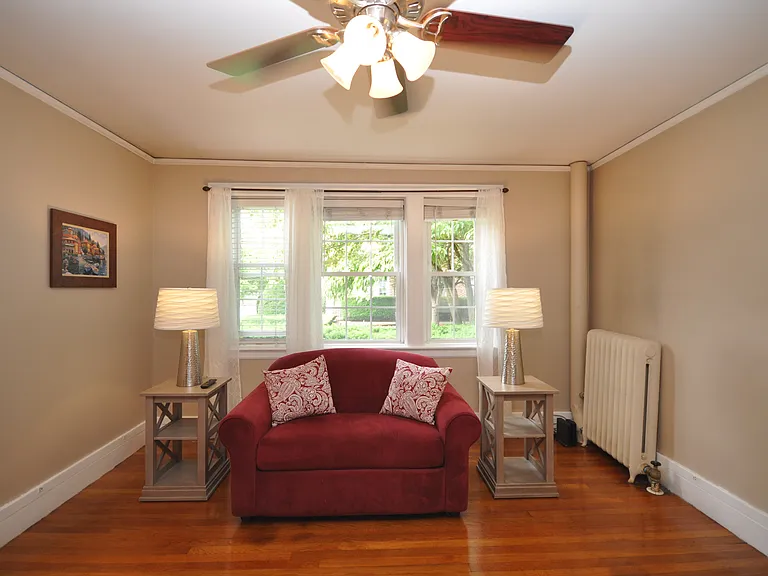 298 Main St #12 — Photo 15