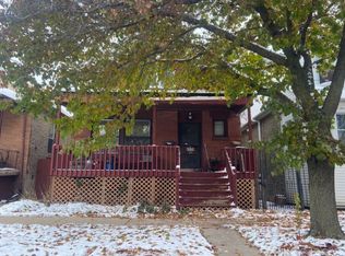 4114 W Roscoe St, Chicago, IL 60641