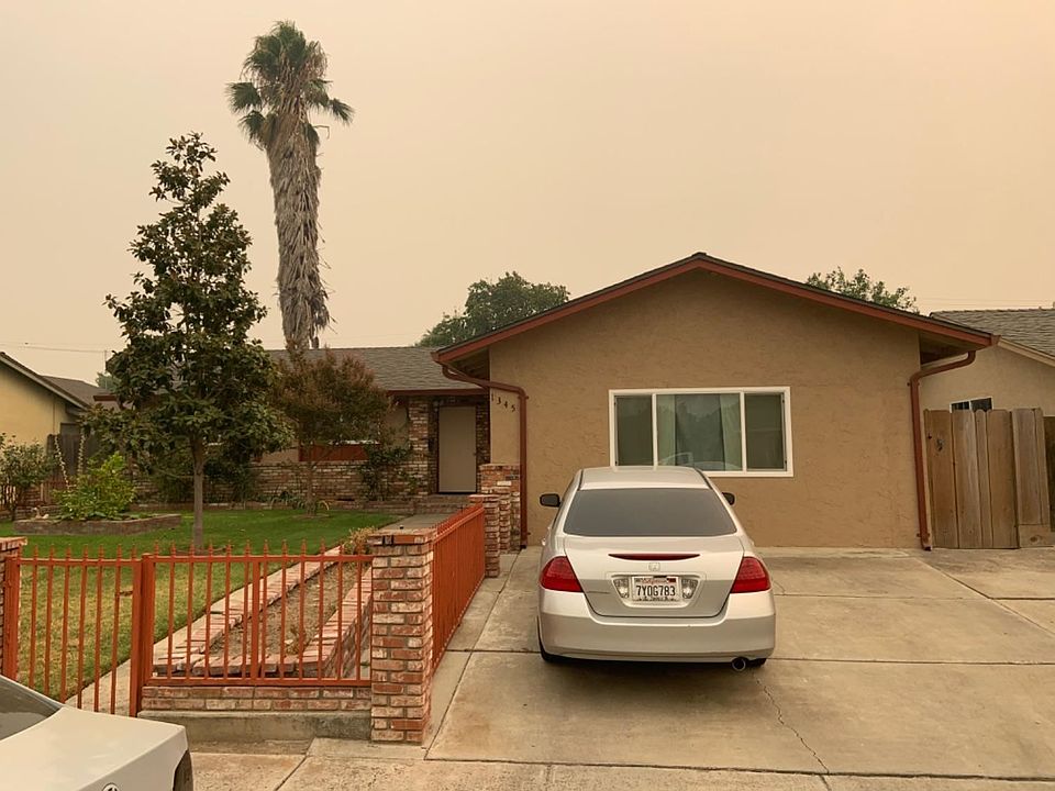 2nd image of 1345 Eagle St