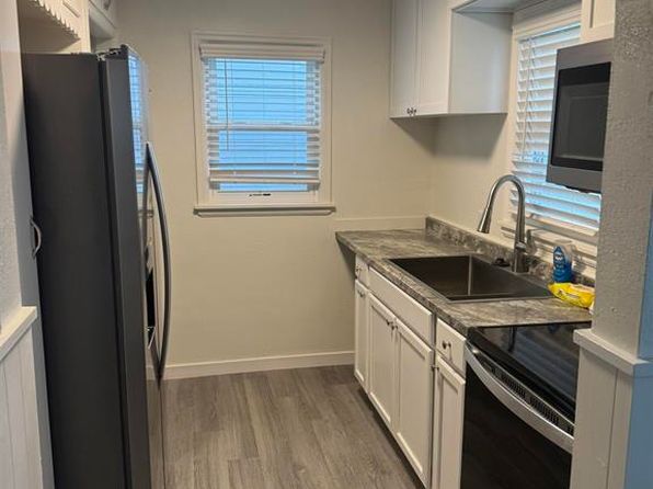 606 7th St, Whittemore, IA 50598