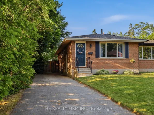 2 Noel Ave, London, ON N5V 1A9