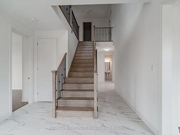 4th image of 44 Orchid Cres