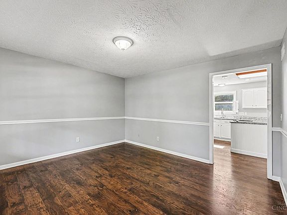 5th image of 5640 Sebastian Ln