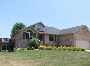 510 S Pepperhill Dr, Nixa, MO 65714