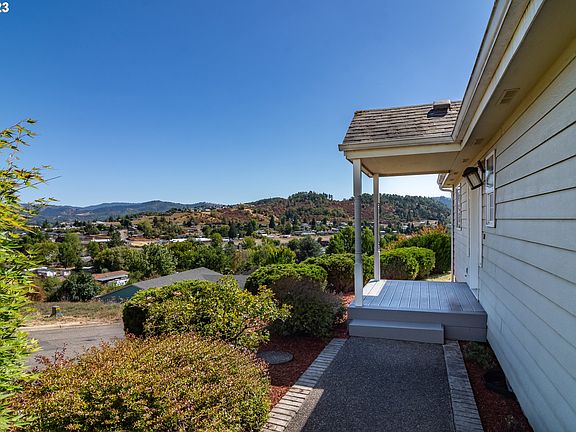 4th image of 4666 Melody Ln