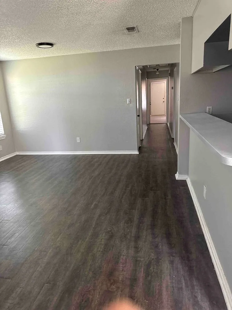 3334 Heritage Lane — Photo 4