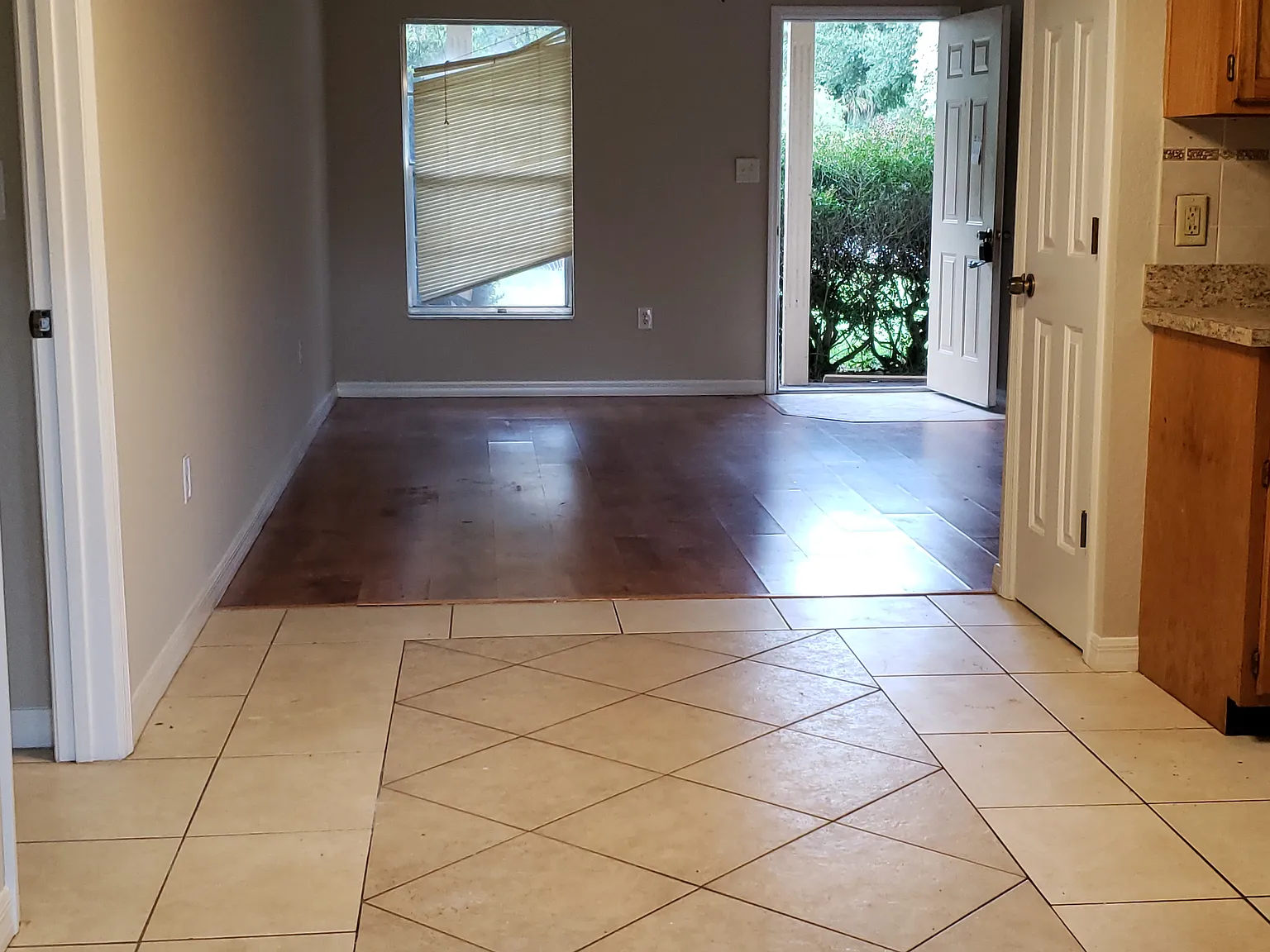 5 bed, 2.5 bath, 1794 sqft, $2,495 — Photo 3