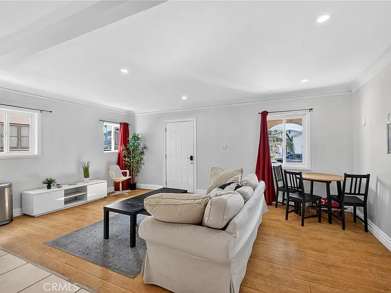 4533 Saturn St — Photo 12