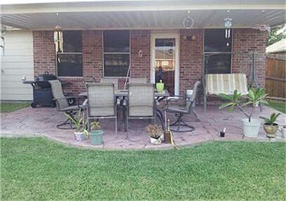 3rd image of 2908 Lake Terrace Dr