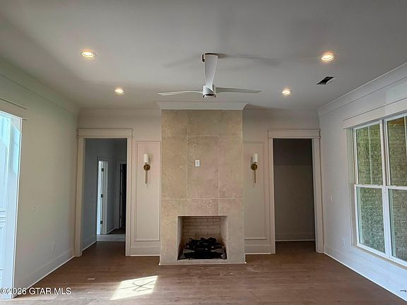 3rd image of 63 Huxley Dr