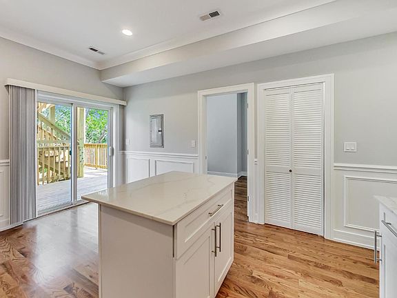 4th image of 1629 N Sawyer Ave #2