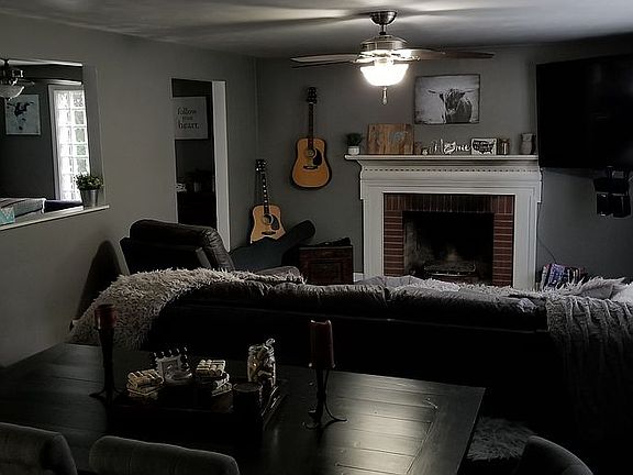 4th image of 3191 Whittier Ct