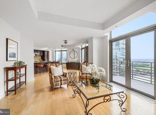 675 President St UNIT 2702, Baltimore, MD 21202