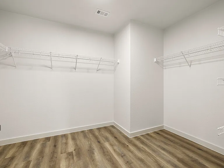 Large master walk in closet!