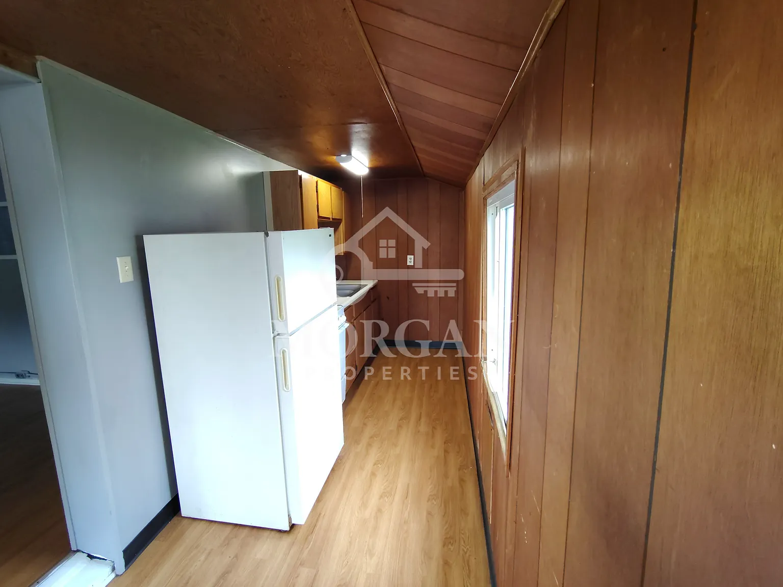 317 1/2 N Harrison St Alexandria - 1/2 — Photo 3