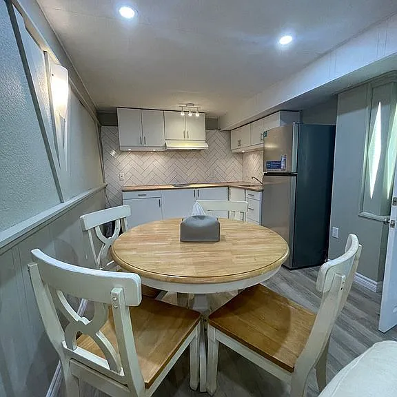 2403 Barclay Rd — Photo 11