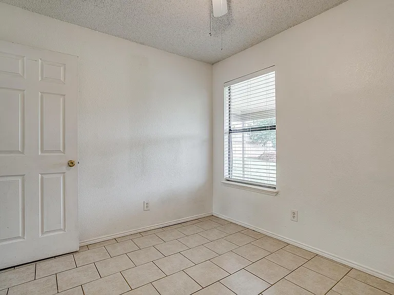 1009 W 4th St #1011 — Photo 18