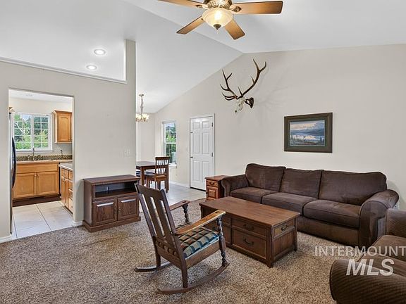 5th image of 2406 Shelby Ln