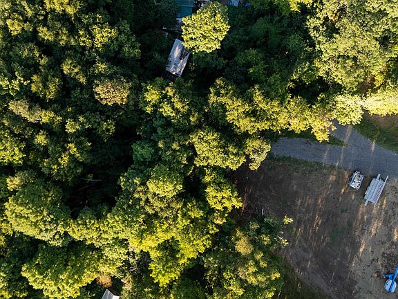 5th image of 68 Pine Street