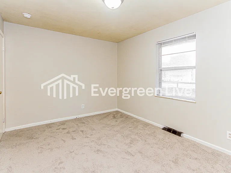3895 W Fairview Rd — Photo 12
