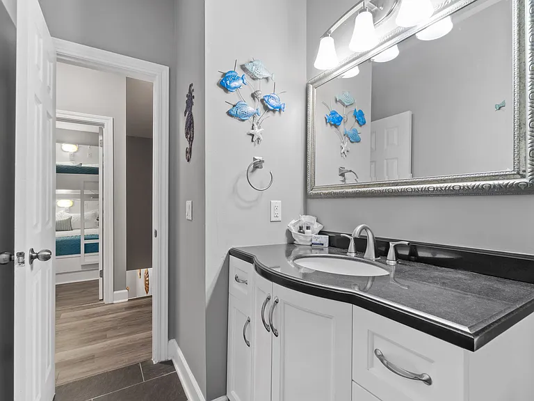 Shared Upstairs Bathroom