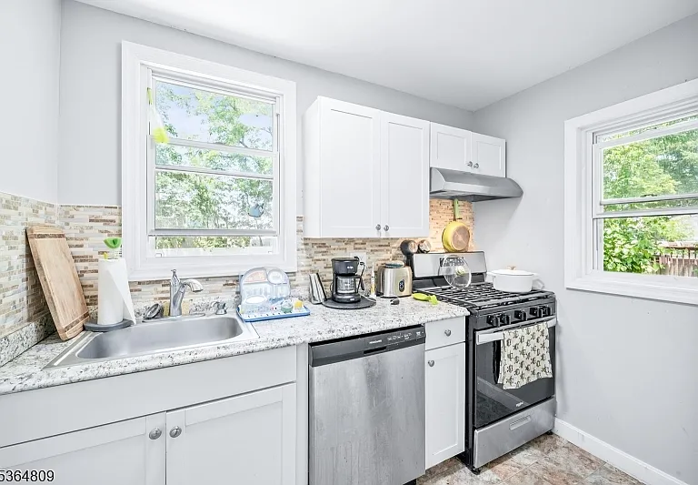 26 Hillside Ave — Photo 10