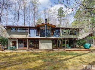 104 Barnhill Pl, Chapel Hill, NC 27514