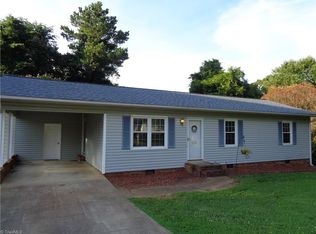 216 Hickory St, Yadkinville, NC 27055