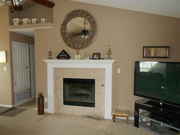 5th image of 295 Bob White Ln